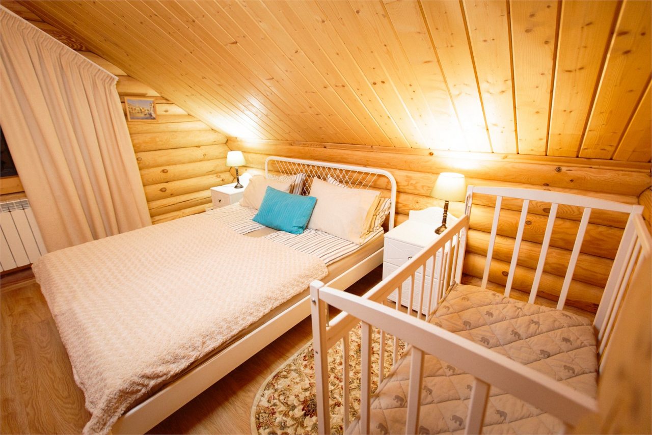 Коттедж (Боярский с САУНОЙ и 4 спальнями на 12 человек), База отдыха Рощино Вилладж