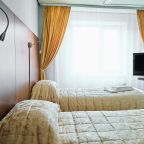 Апартаменты (Апартаменты2), Отель Русь