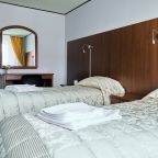 Апартаменты (Апартаменты1), Отель Русь