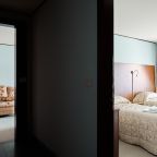 Апартаменты (Апартаменты1.1), Отель Русь