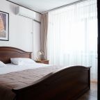 Люкс (Люкс2), Отель Русь