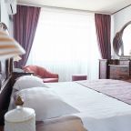 Люкс (Люкс3), Отель Русь