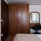 Люкс (Люкс1С), Отель Русь