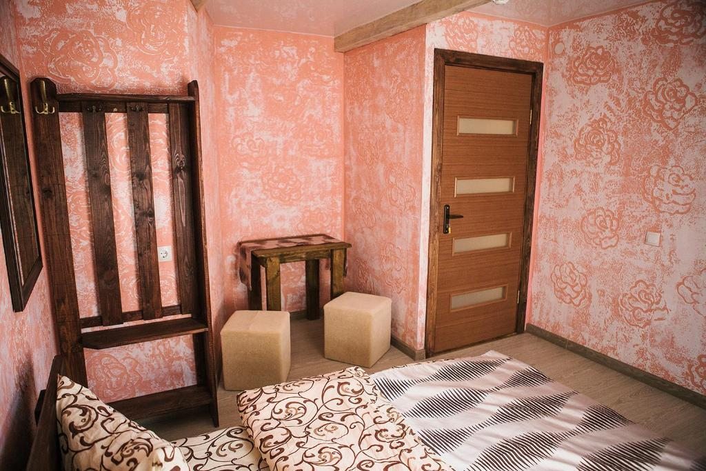 Двухместный (Двухместный номер с 1 кроватью и общей ванной комнатой) отеля У Листочка, Береза