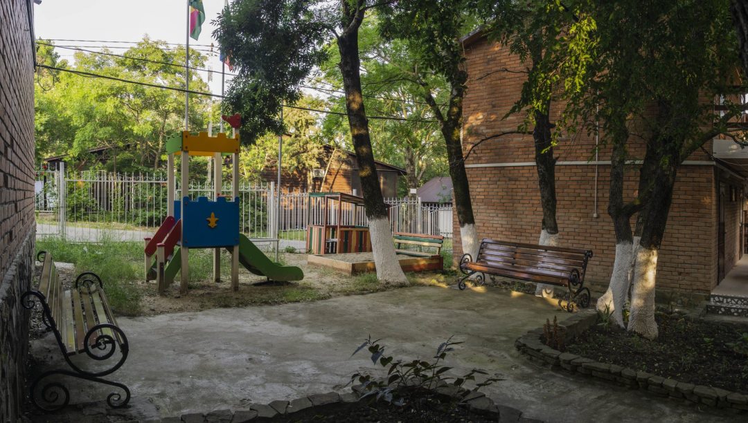 Детская площадка, База отдыха Дивное