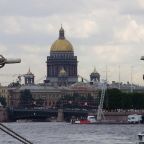 Трехместный (Трехместный номер), Милый Дом у Петропавловки