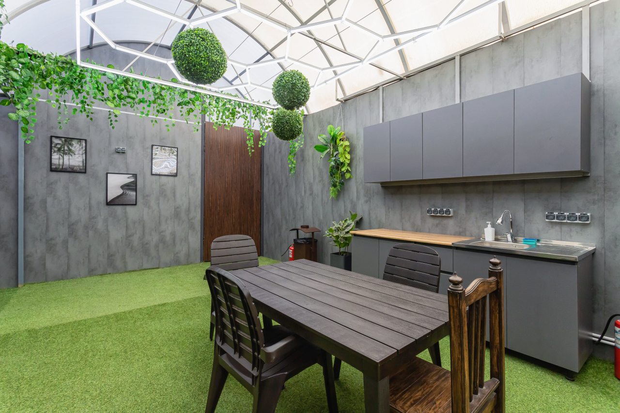 Люкс (SPA Анкара), Отель Питер