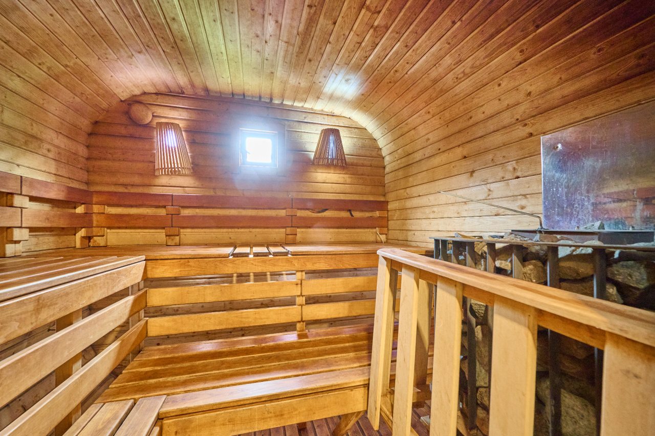 Люкс (SPA Анкара), Отель Питер