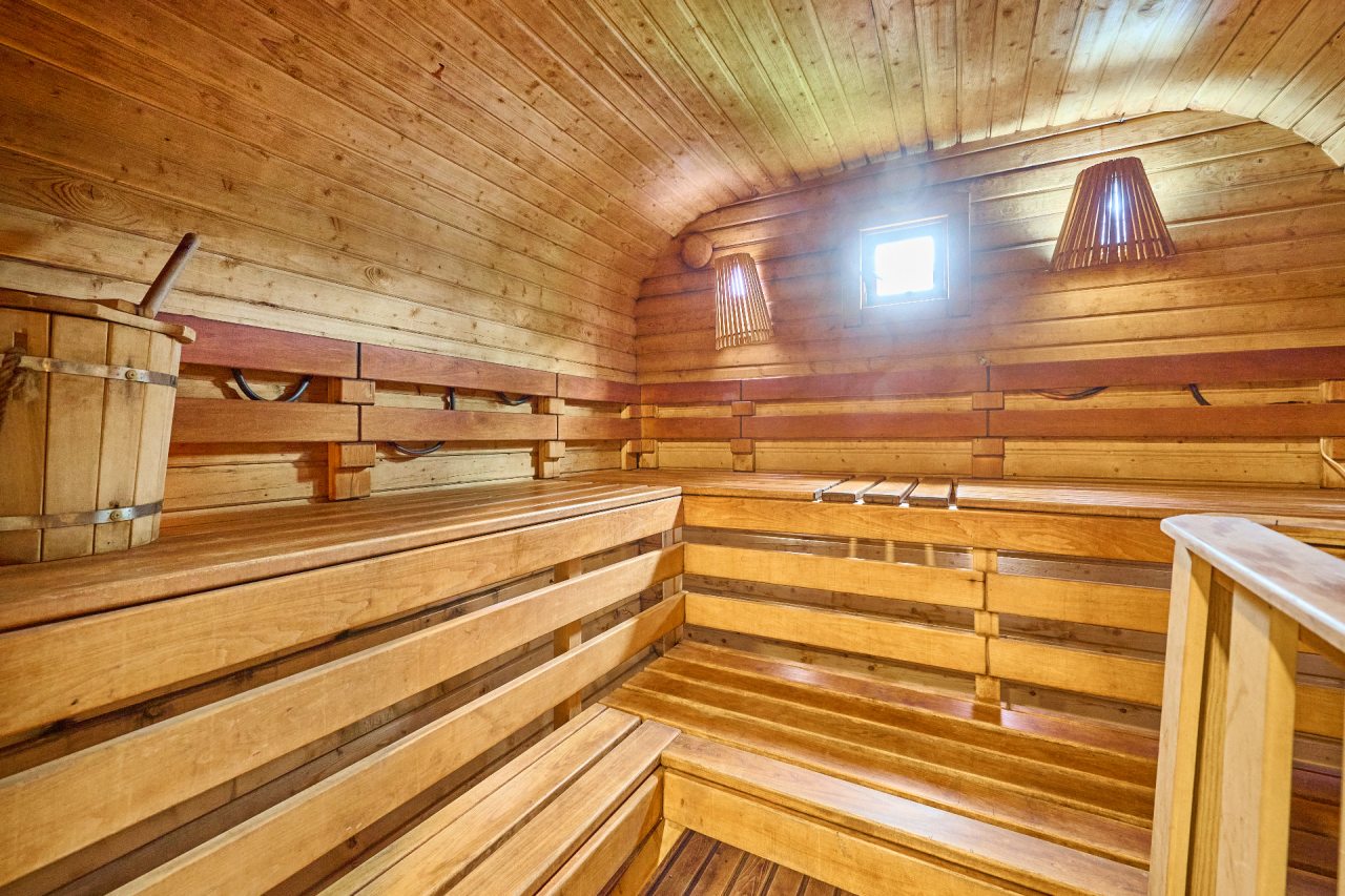 Люкс (SPA Анкара), Отель Питер