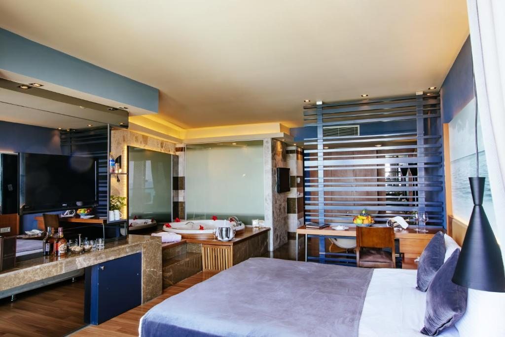 Двухместный (Двухместный номер Делюкс с 1 кроватью и ванной) курортного отеля Sensimar Belek Resort & Spa, Белек