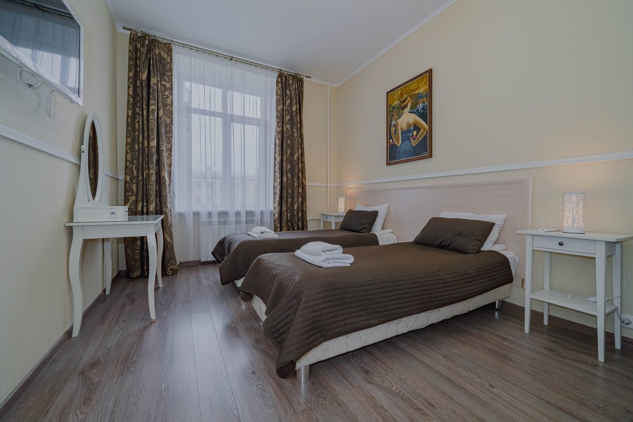 Апартаменты (Просторные двухкомнатные #10), Отель Априори