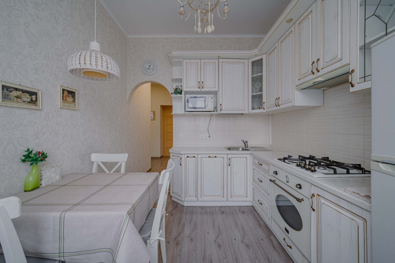 Апартаменты (Просторные двухкомнатные #10), Отель Априори