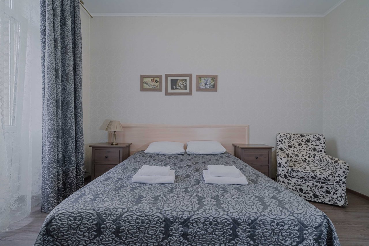 Апартаменты (Просторные двухкомнатные #10), Отель Априори