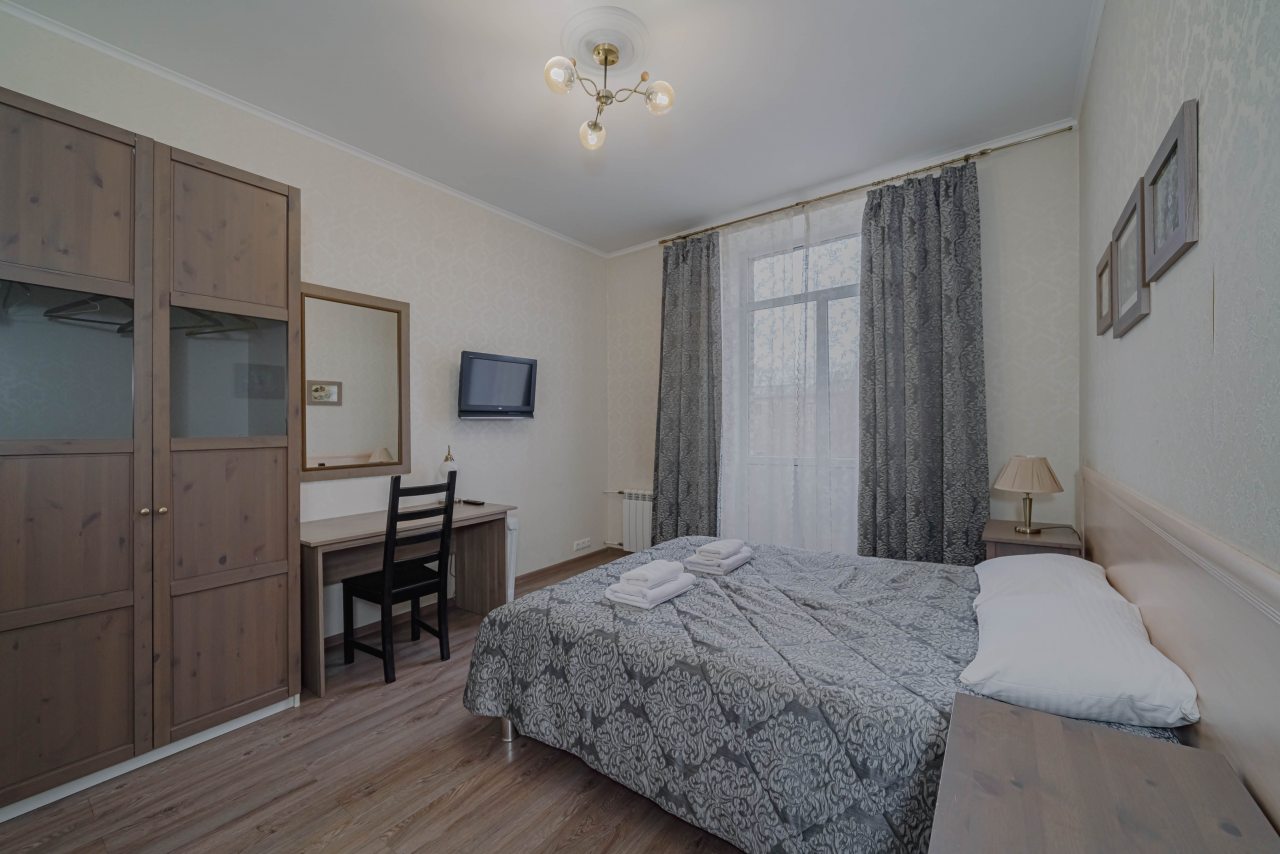 Апартаменты (Просторные двухкомнатные #10), Отель Априори