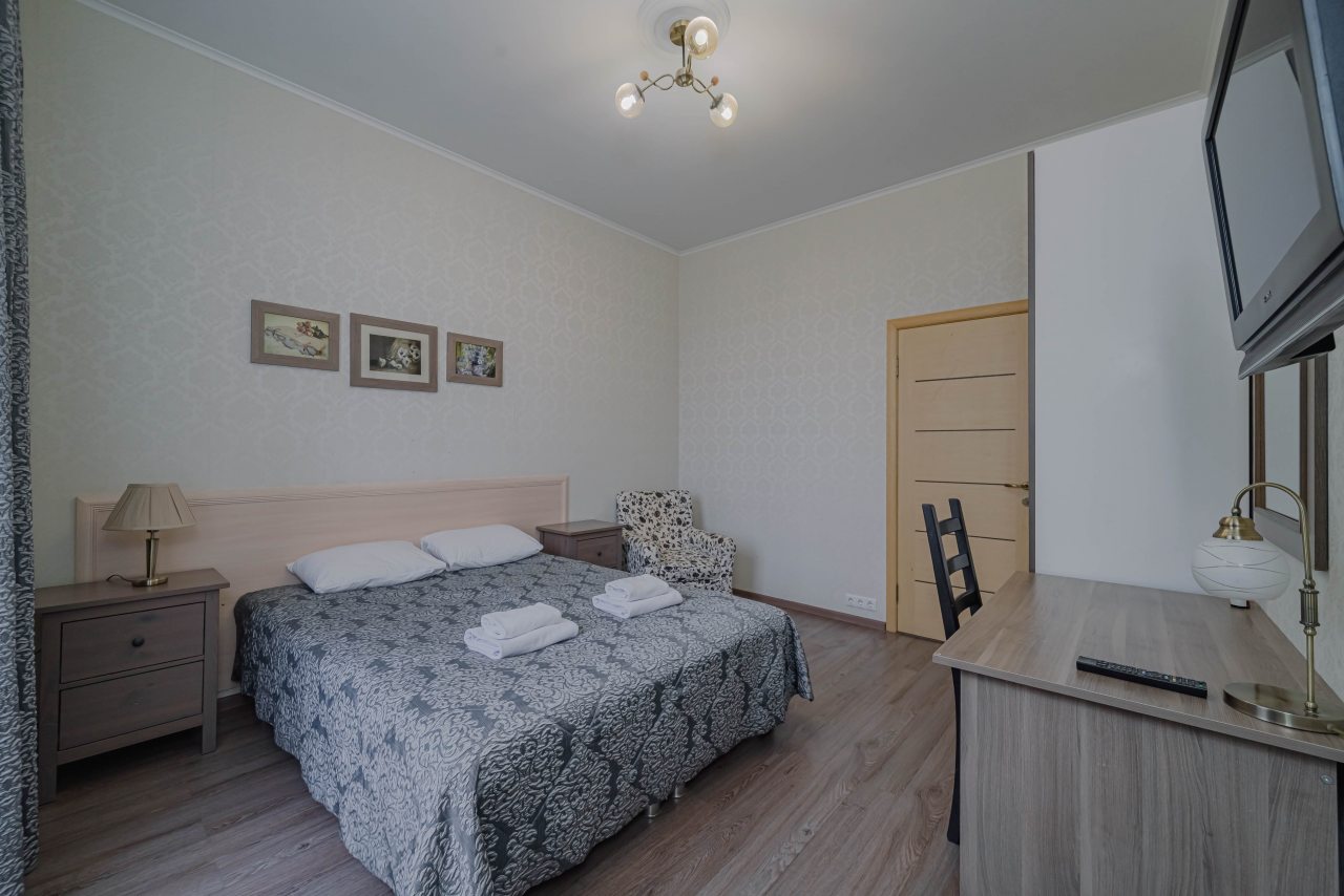 Апартаменты (Просторные двухкомнатные #10), Отель Априори