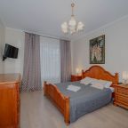 Апартаменты (Светлые двухкомнатные с сауной #23), Отель Априори