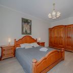 Апартаменты (Светлые двухкомнатные с сауной #23), Отель Априори