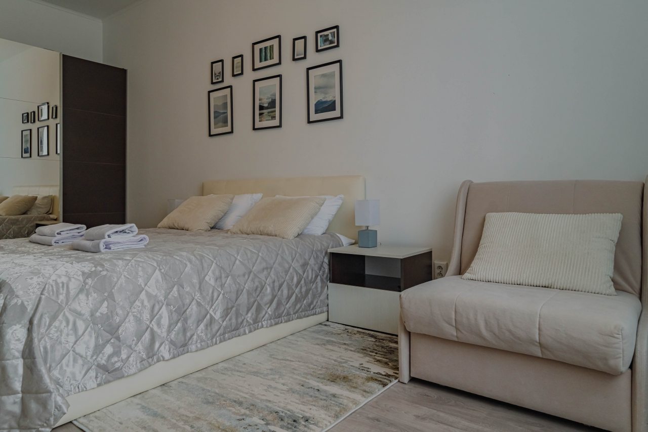 Апартаменты (Просторные двухкомнатные #37), Отель Априори