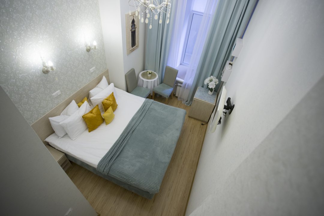 Двухместный (Комфорт с кроватью размера «king-size» #103 (Комната с собственной ванной комнатой)) гостевого дома VENETA Rooms, Санкт-Петербург