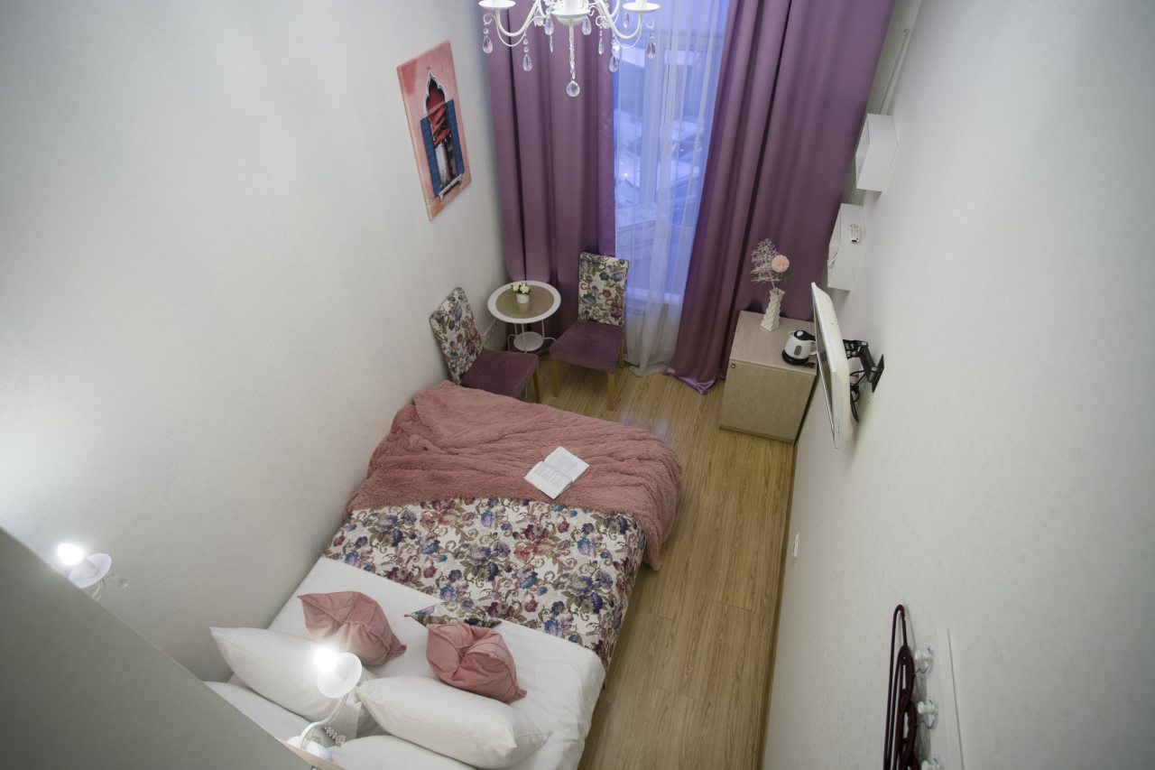 Двухместный (Стандарт с 1 кроватью #101 (Комната с собственной ванной комнатой)) гостевого дома VENETA Rooms, Санкт-Петербург