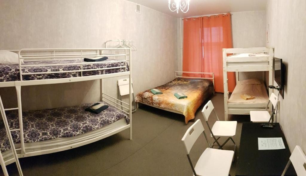 Семейный (Семейный номер с общей ванной комнатой) отеля Пастель на Восстания, Санкт-Петербург