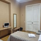 Двухместный (Эконом с 2 кроватями, общая ванная комната), Меблированные комнаты Восстания 3