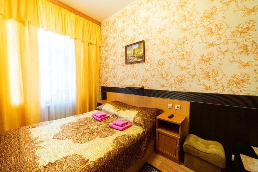 Двухместный (Двухместный номер с 1 кроватью и общей ванной комнатой) отеля Север, Санкт-Петербург