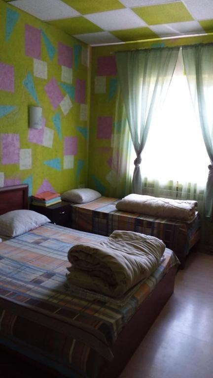 Трехместный (Трехместный номер с ванной комнатой) гостевого дома Отдых, Батайск