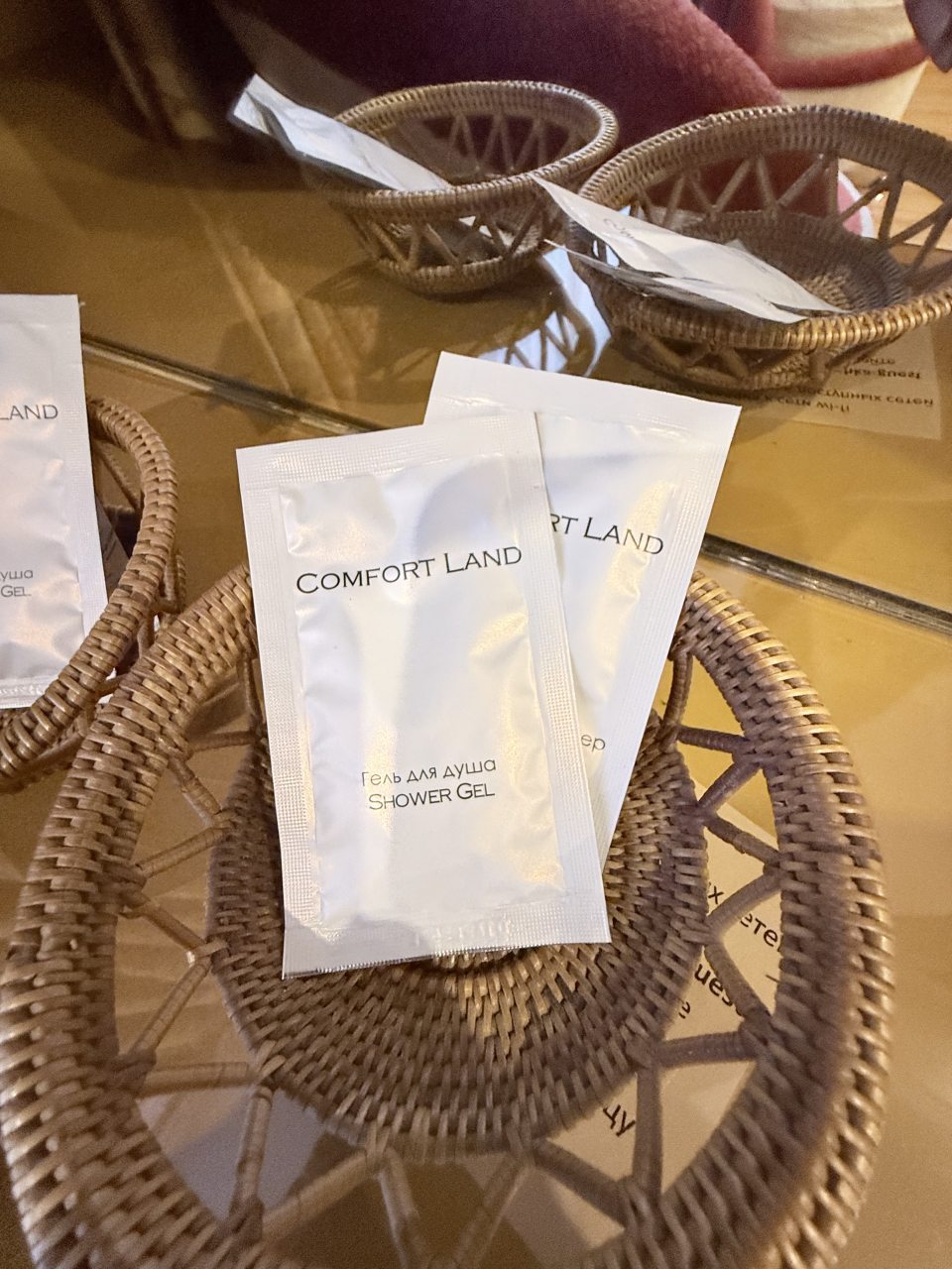 Шампунь и гель для душа