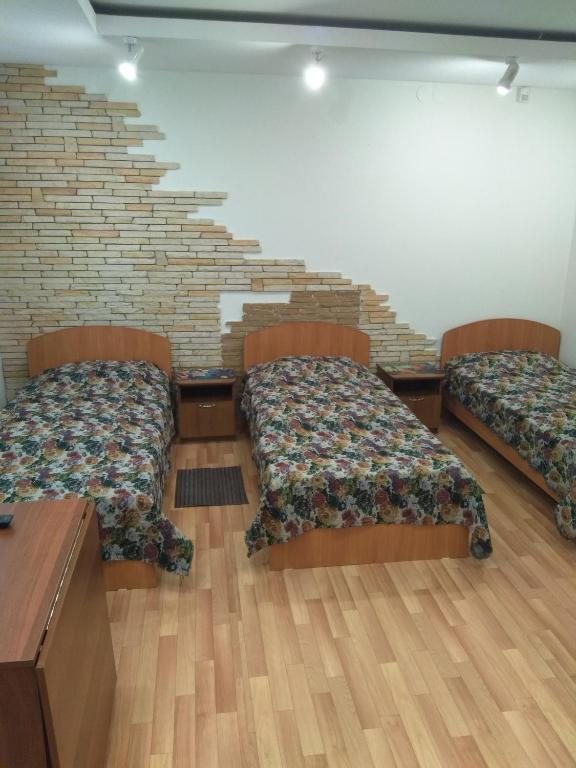 Четырехместный (Четырехместный номер с собственной ванной комнатой) отеля Эспланада, Пермь