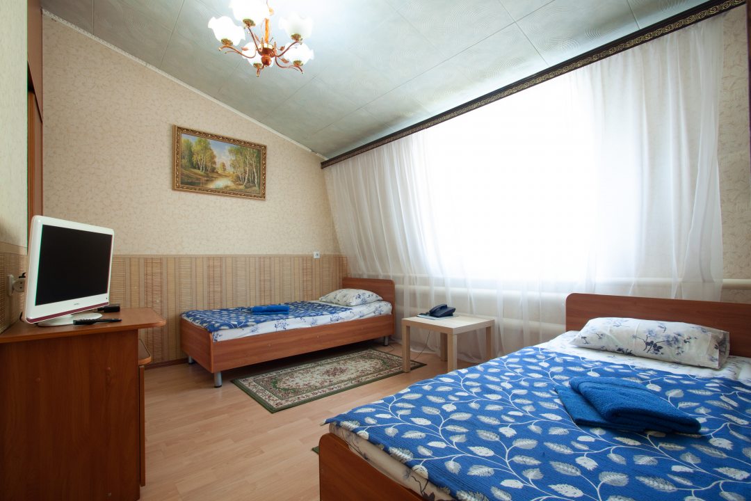 Двухместный (Двухместный номер с 2 отдельными кроватями и ванной) гостиницы На Тракте, Екатеринбург