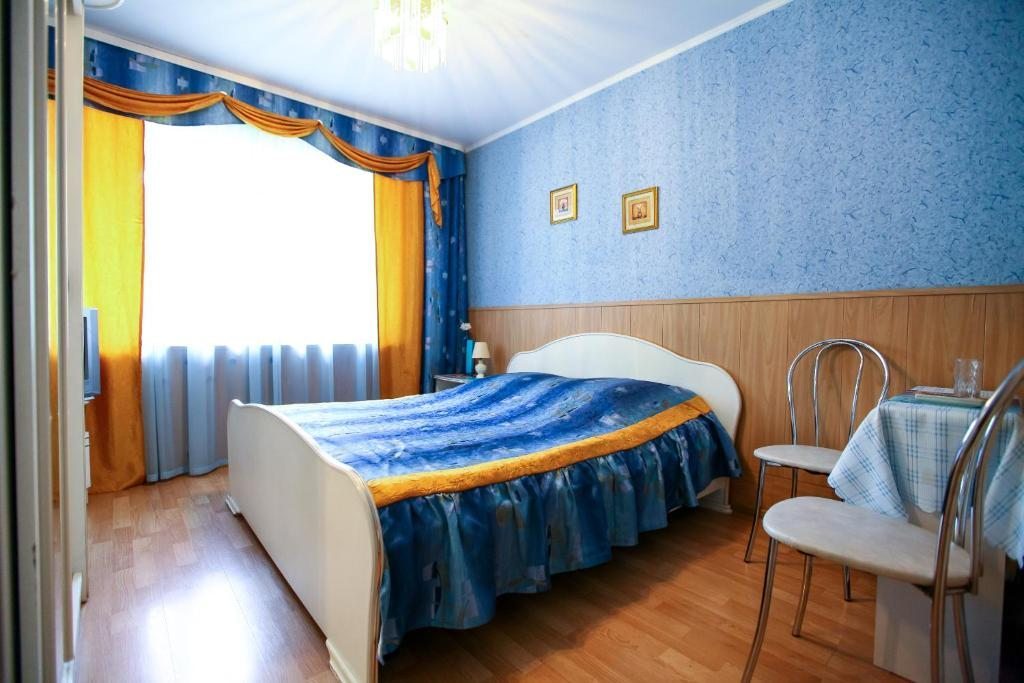 Двухместный (Небольшой двухместный номер с 1 кроватью) апартамента Новосёл, Уфа