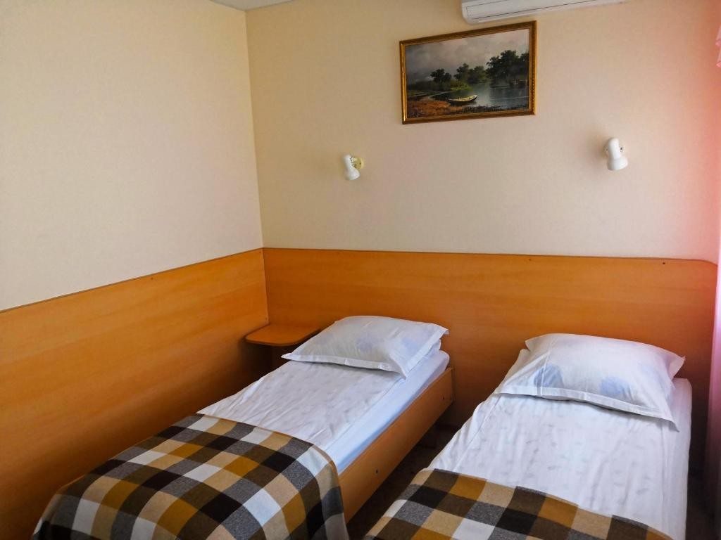 Двухместный (Стандартный двухместный номер с 2 отдельными кроватями) отеля На Самарской 69, Самара
