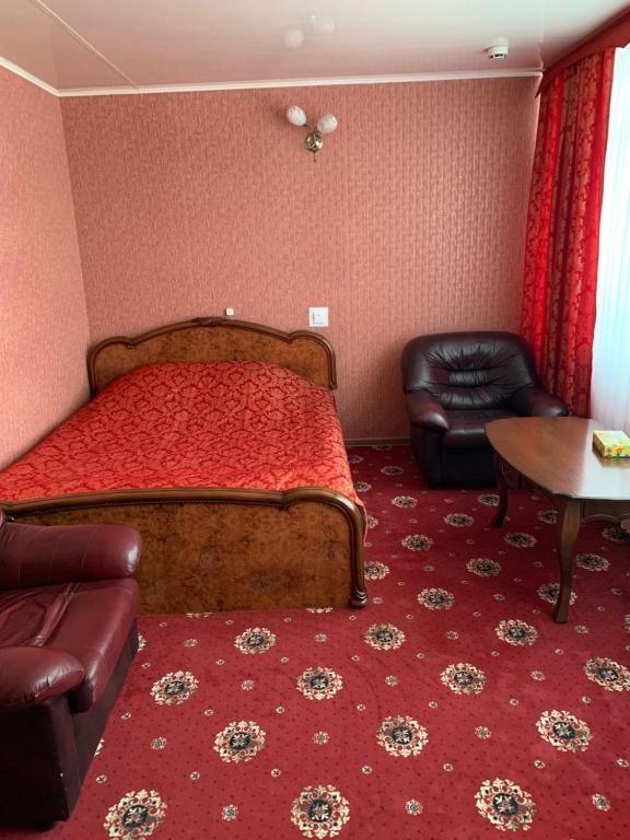 Двухместный (Двухместный номер с 1 кроватью и собственной ванной комнатой) гостевого дома Комильфо, Самара