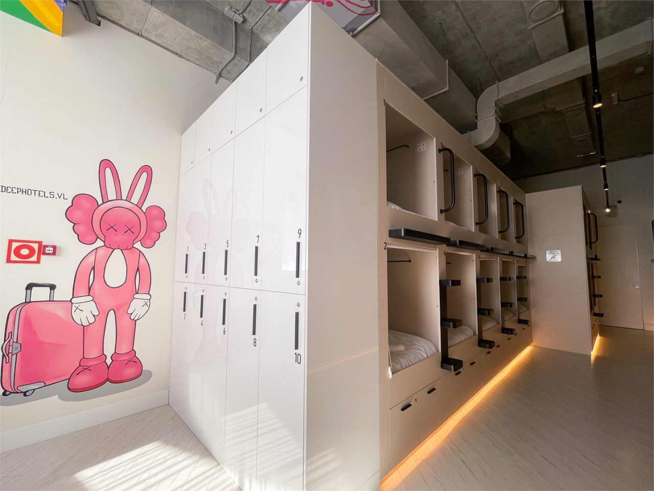 Капсула (Одноместная в женской зоне (верх)), Капсульный отель M99