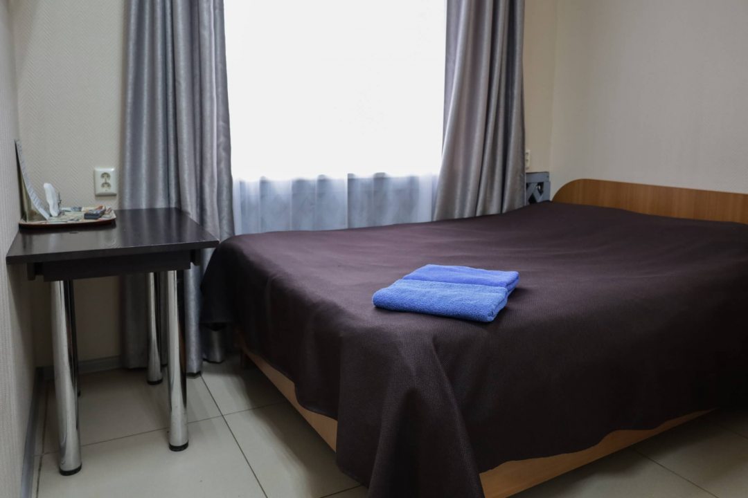 Двухместный (Стандартный 2-местный с двуспальной кроватью (DOUBLE)) мини-отеля Винтаж, Чебоксары