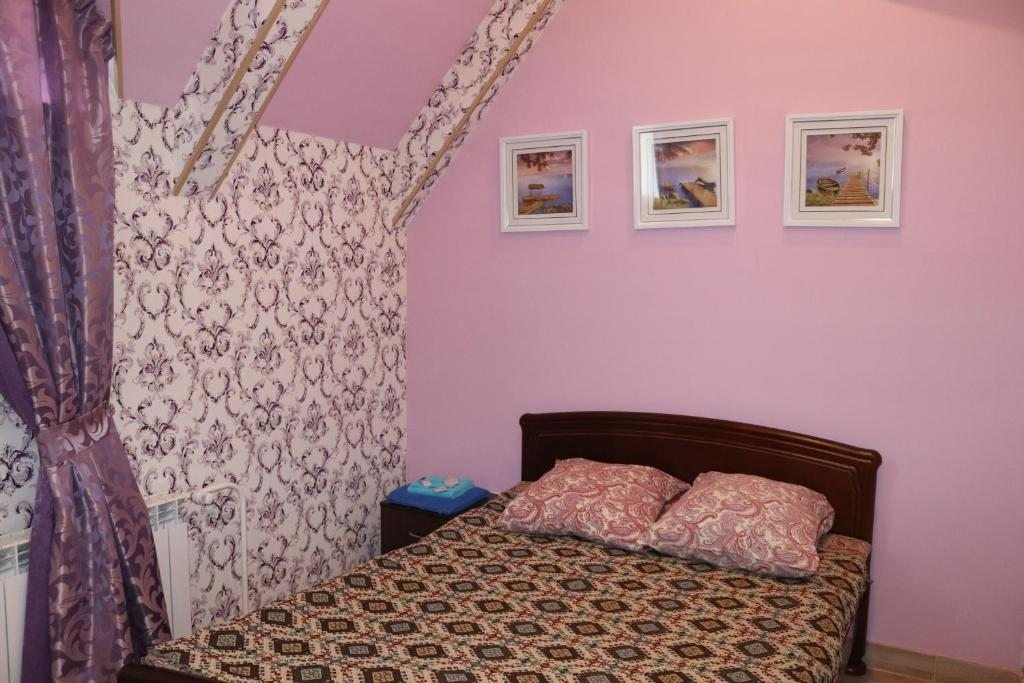 Двухместный (Стандарт номер с Одной двуспальной кроватью и собственной ванной комнатой) гостиницы Вектор В, Челябинск