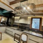 Апартаменты (Трехкомнатные с видом на горы), Гостиница Снегири Village