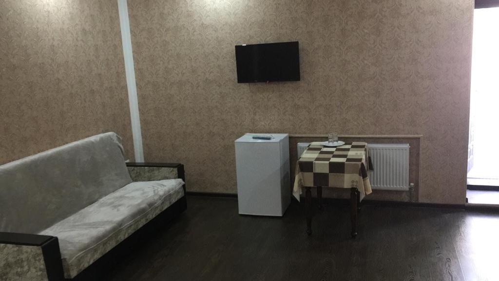 Двухместный (Двухместный номер Делюкс с 1 кроватью и душем) отеля Нартон, Владикавказ