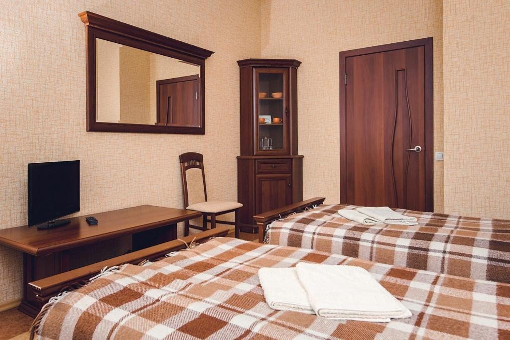 Двухместный (Двухместный номер с 2 отдельными кроватями) мини-гостиницы Профоюзная, Ижевск