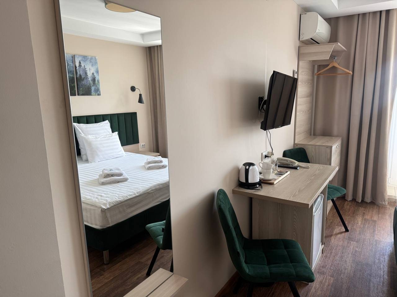 Двухместный (Дабл с одной большой кроватью), City Park Hotel на Октябрьской