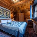 Стандартный номер Скворец (Шырчик) с двуспальной кроватью