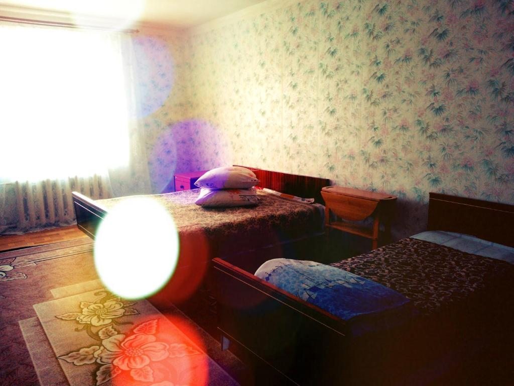 Трехместный (Трехместный номер с общей ванной комнатой) гостевого дома На Вологодском 5, Белгород