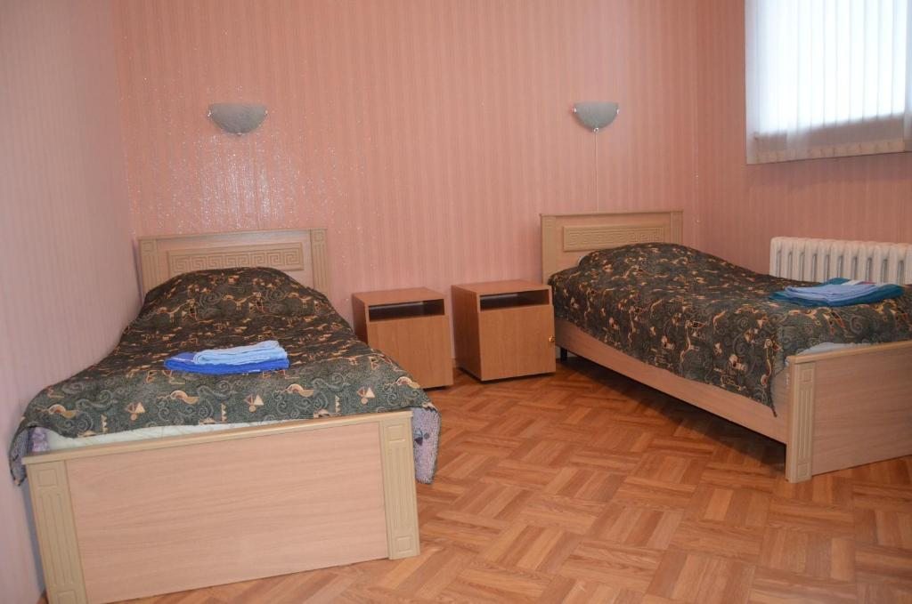 Двухместный (Бюджетный двухместный номер с 2 отдельными кроватями) мини-гостиницы Динамо Брянск