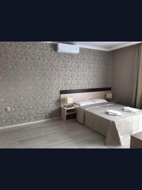 Трехместный (Трехместный номер с балконом), Гостевой дом Виктория на Ульянова