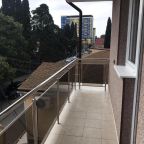 Трехместный (Трехместный номер с балконом), Гостевой дом Виктория на Ульянова