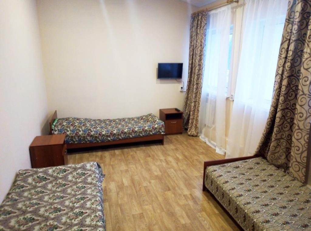 Номер (Односпальная кровать в общем номере), Гостиница Wings