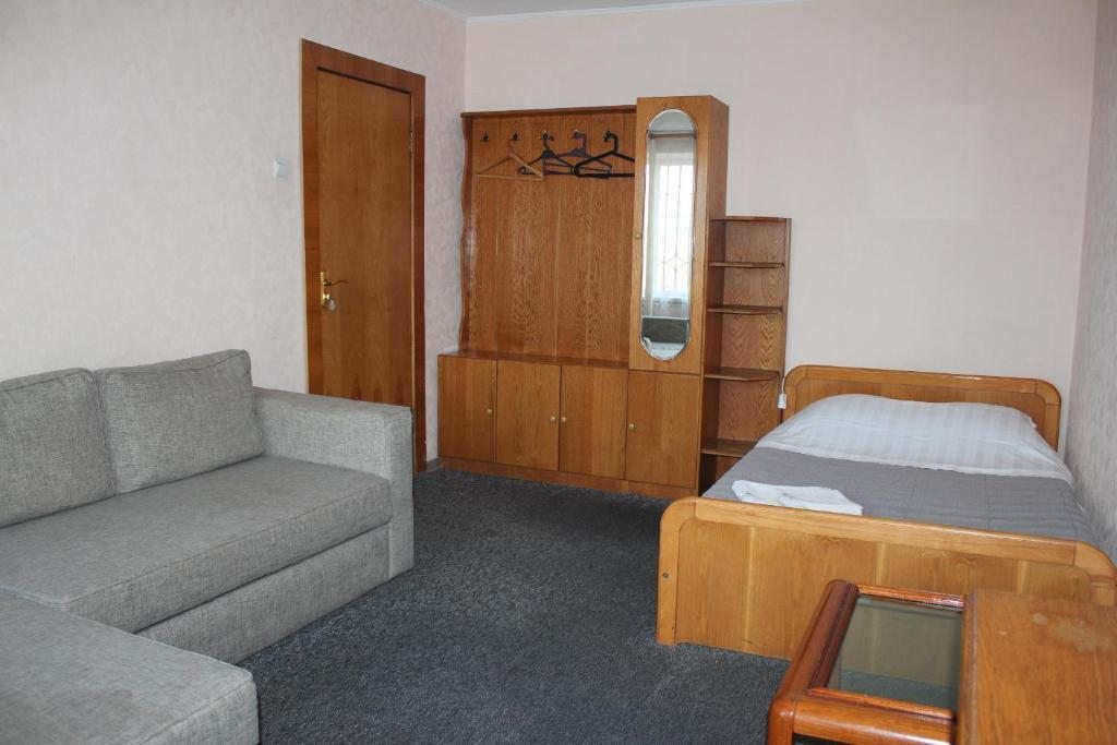 Двухместный (Стандартный двухместный номер с 2 отдельными кроватями) гостевого дома Владимир, Краснодар