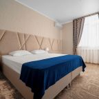 Трехместный (Стандарт с видом на улицу), Отель Лабиринт