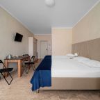 Трехместный (Стандарт с видом на улицу), Отель Лабиринт